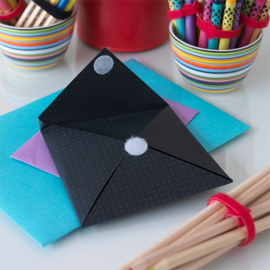 VELCRO® Sticky Back 5/8in Circles White 15 Ct