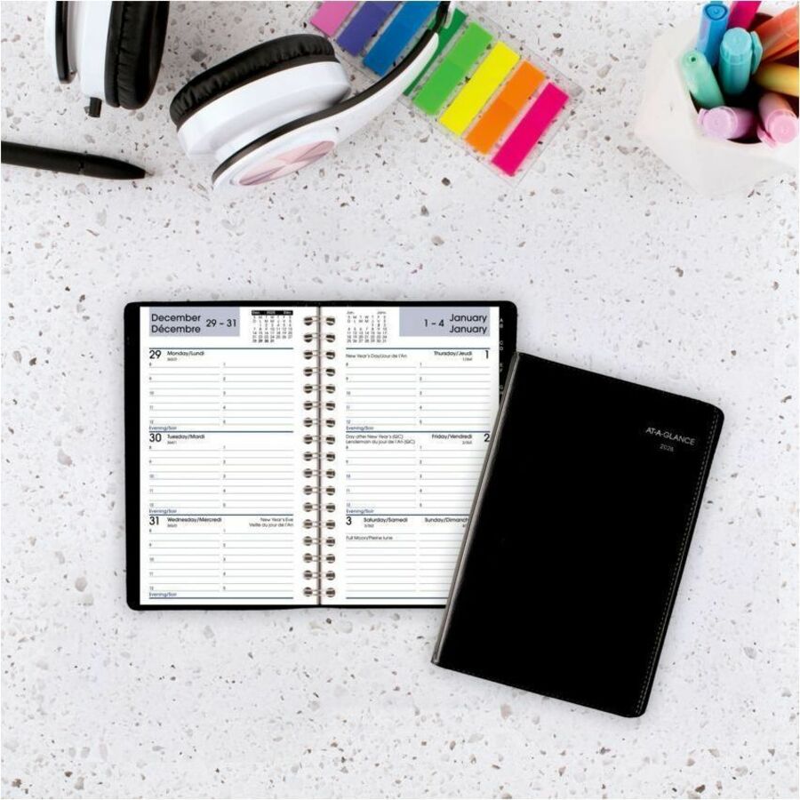AT-A-GLANCE® Weekly Desk Diary 6" x 3-3/4" Bilingual Black