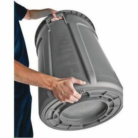Rubbermaid Commercial 2632 32 Gallon BRUTE Container