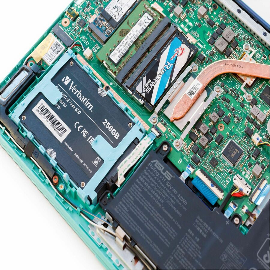 Verbatim Vi550 S3 256 GB Solid State Drive - 2.5" Internal - SATA (SATA/600)