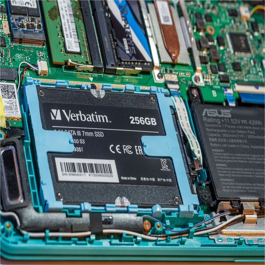 Verbatim Vi550 S3 256 GB Solid State Drive - 2.5" Internal - SATA (SATA/600)