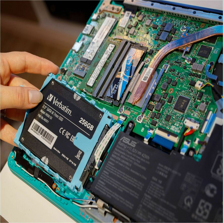 Verbatim Vi550 S3 256 GB Solid State Drive - 2.5" Internal - SATA (SATA/600)