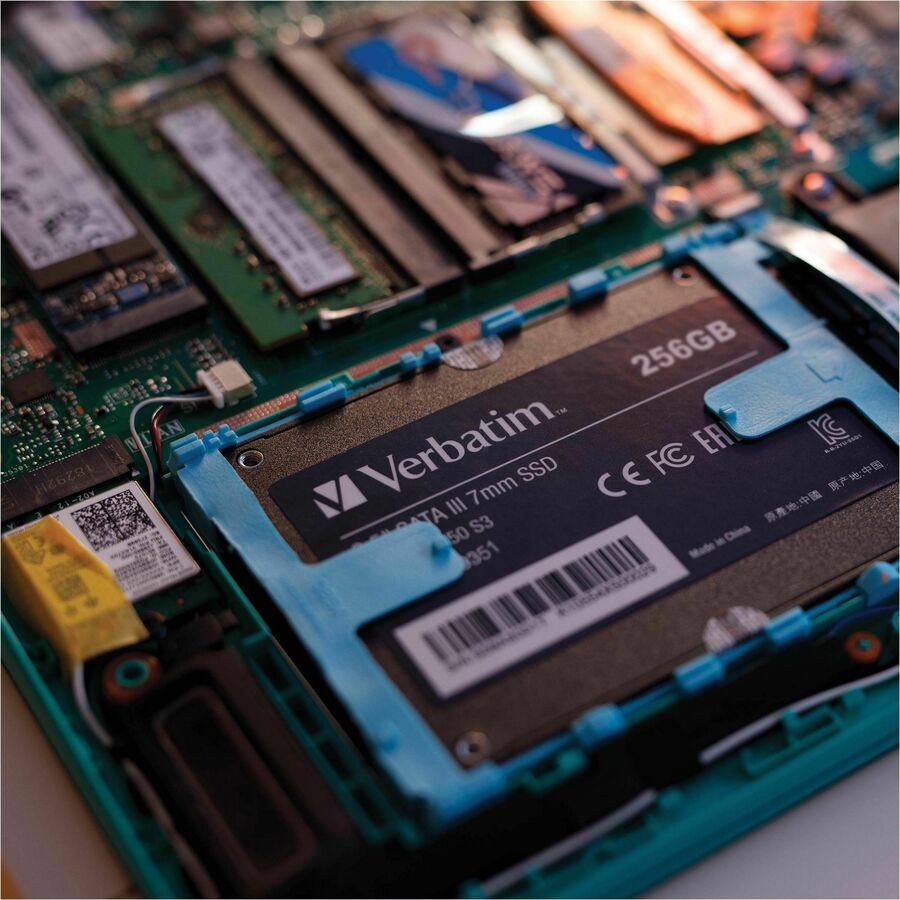 Verbatim Vi550 S3 256 GB Solid State Drive - 2.5" Internal - SATA (SATA/600)