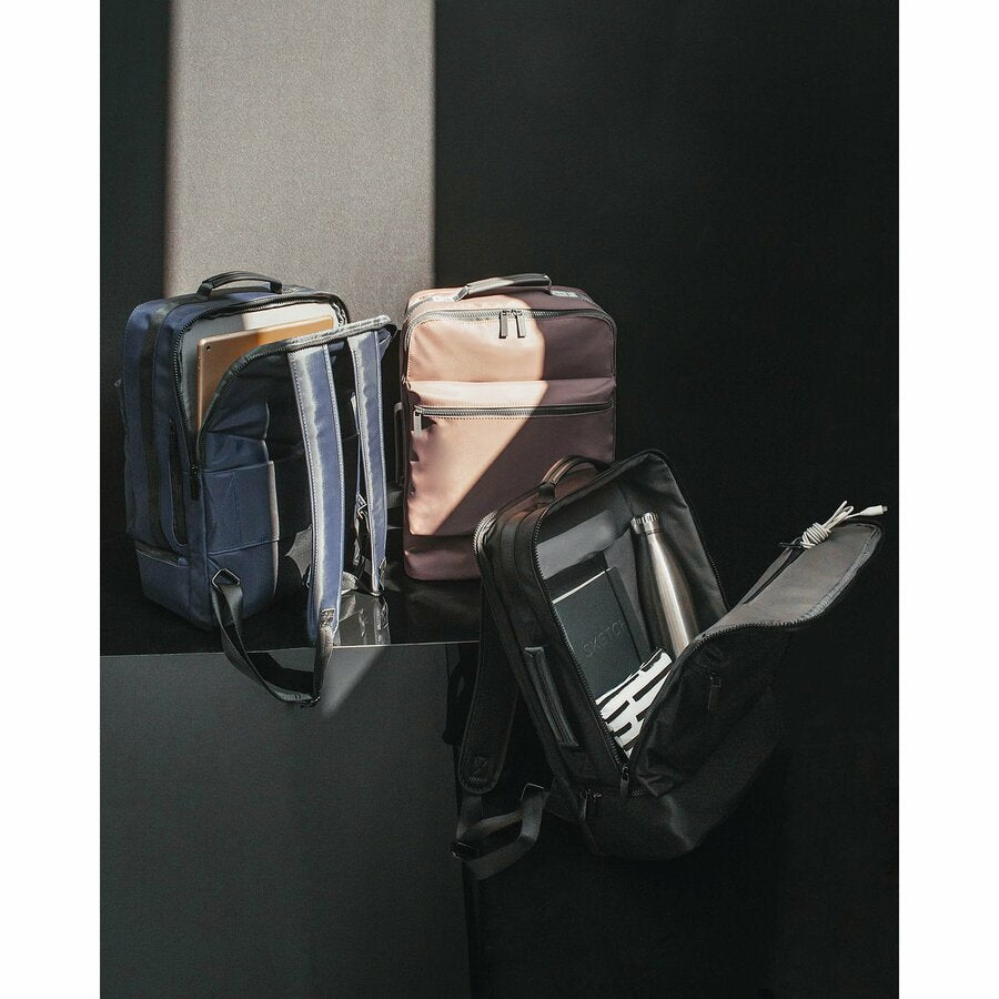 bugatti Carrying Case (Backpack) for 15.6" Bottle, Notebook - Navy
