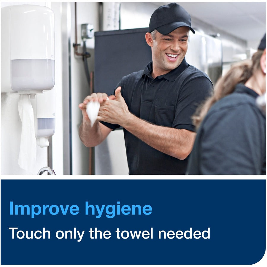 TORK Advanced Centerfeed Hand Towel, 1-Ply