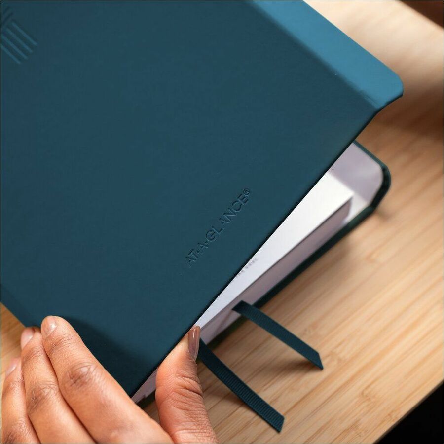 Agenda semainier/mensuel non daté AT-A-GLANCE® Foundation 8-1/2" x 6-3/4" bleu