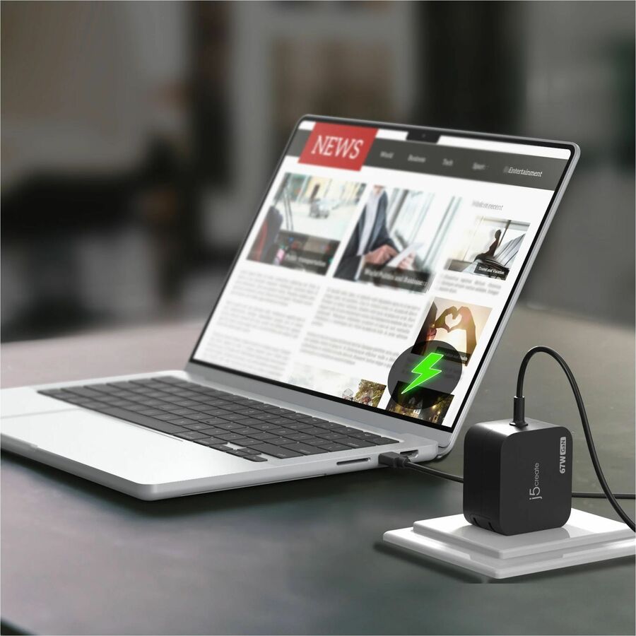 j5create JUP1565 67W USB-C GaN Wall Charger