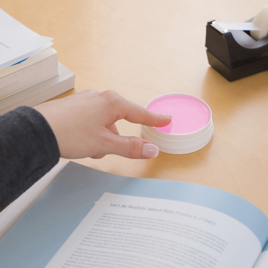 LEE Sortkwik Fingertip Moistener