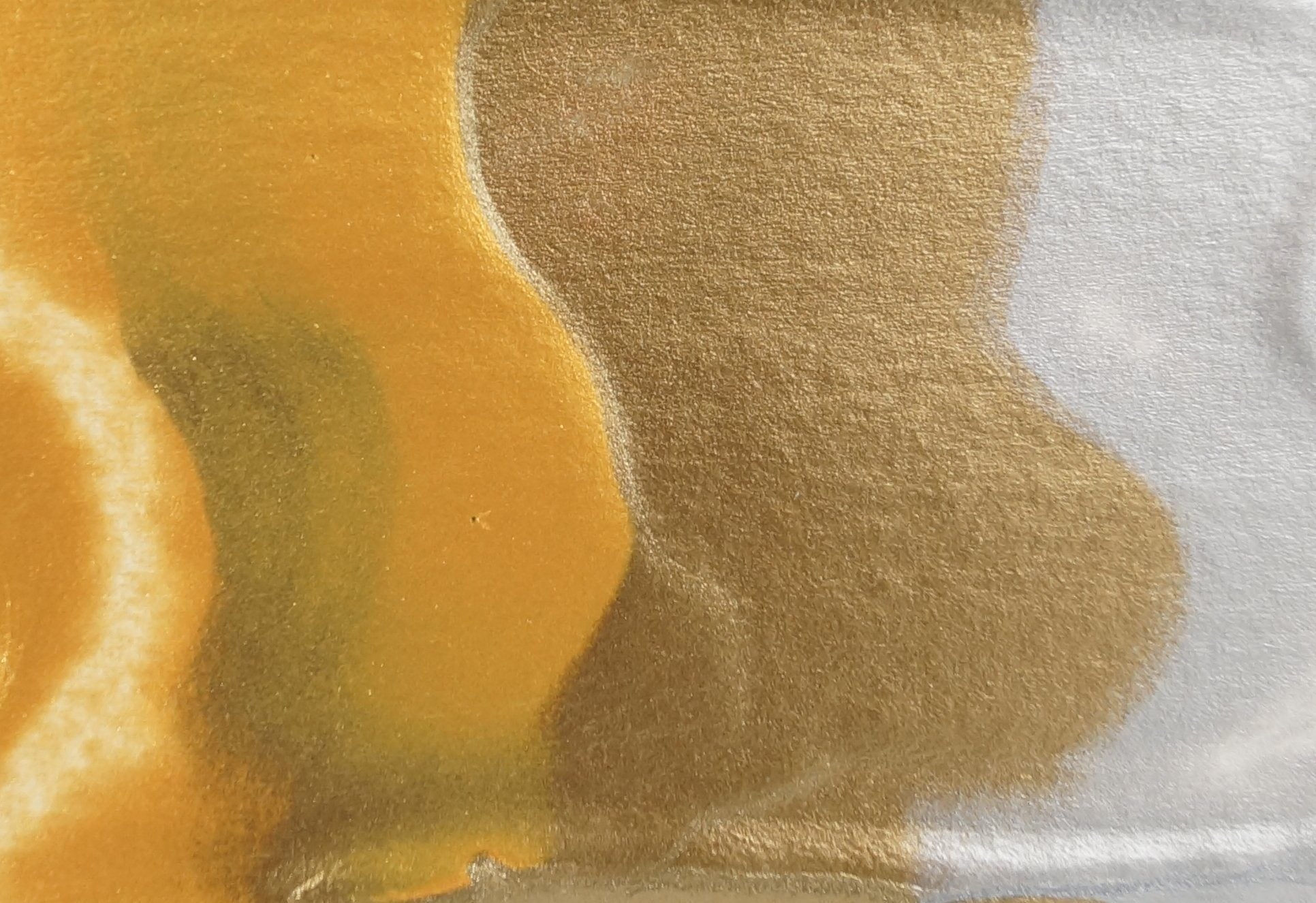 Golden Fluid Iridescent and Interference Colours