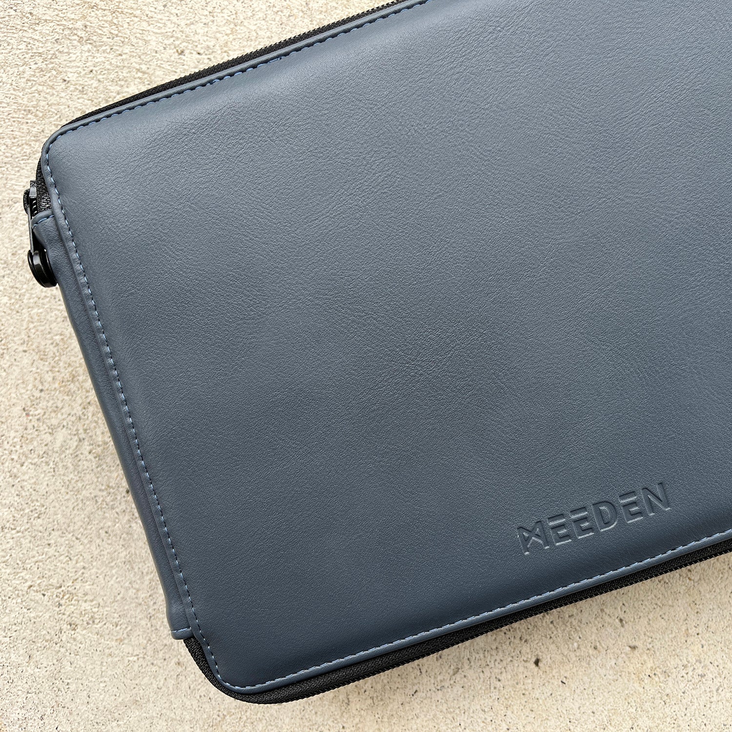 Leather Brush & Pen Folio 40-Slot